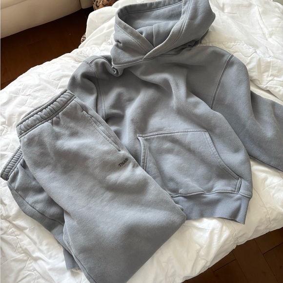 Aritzia Sweaters - Aritzia cozy fleece set in a grey shade